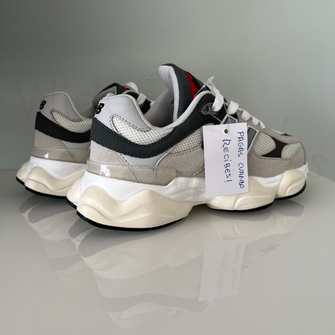 Zapatillas premium modelo 9060 en gris con detalles grises