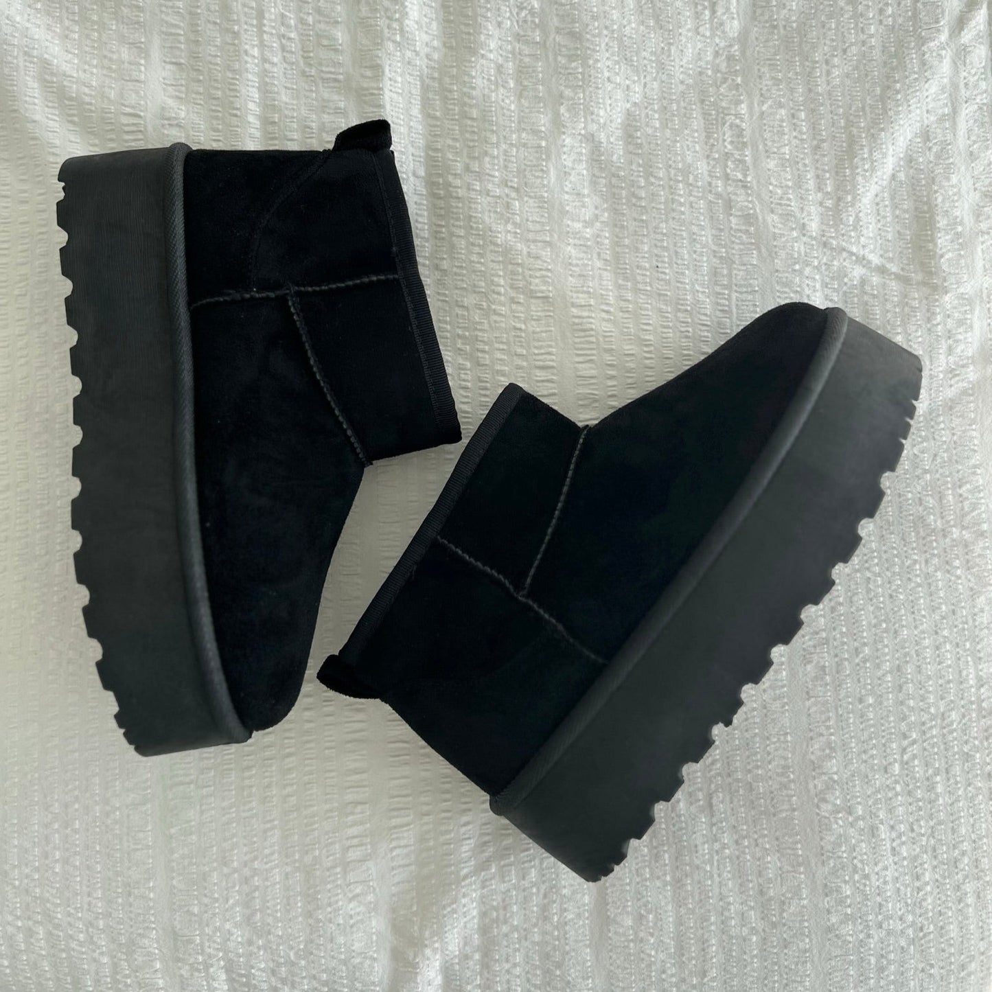Botas tendencia con pelo interior UGG (Varios colores)