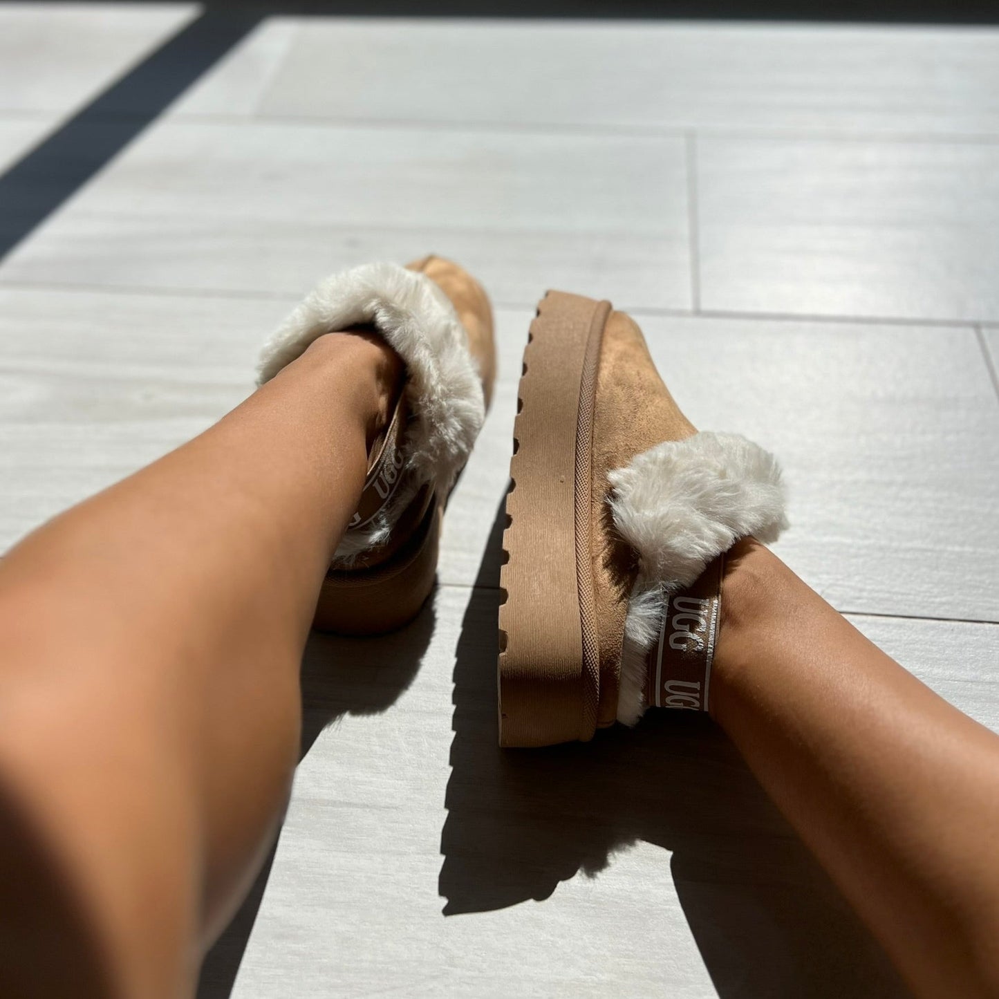Sandalias tendencia con pelo interior UGG (Varios colores)
