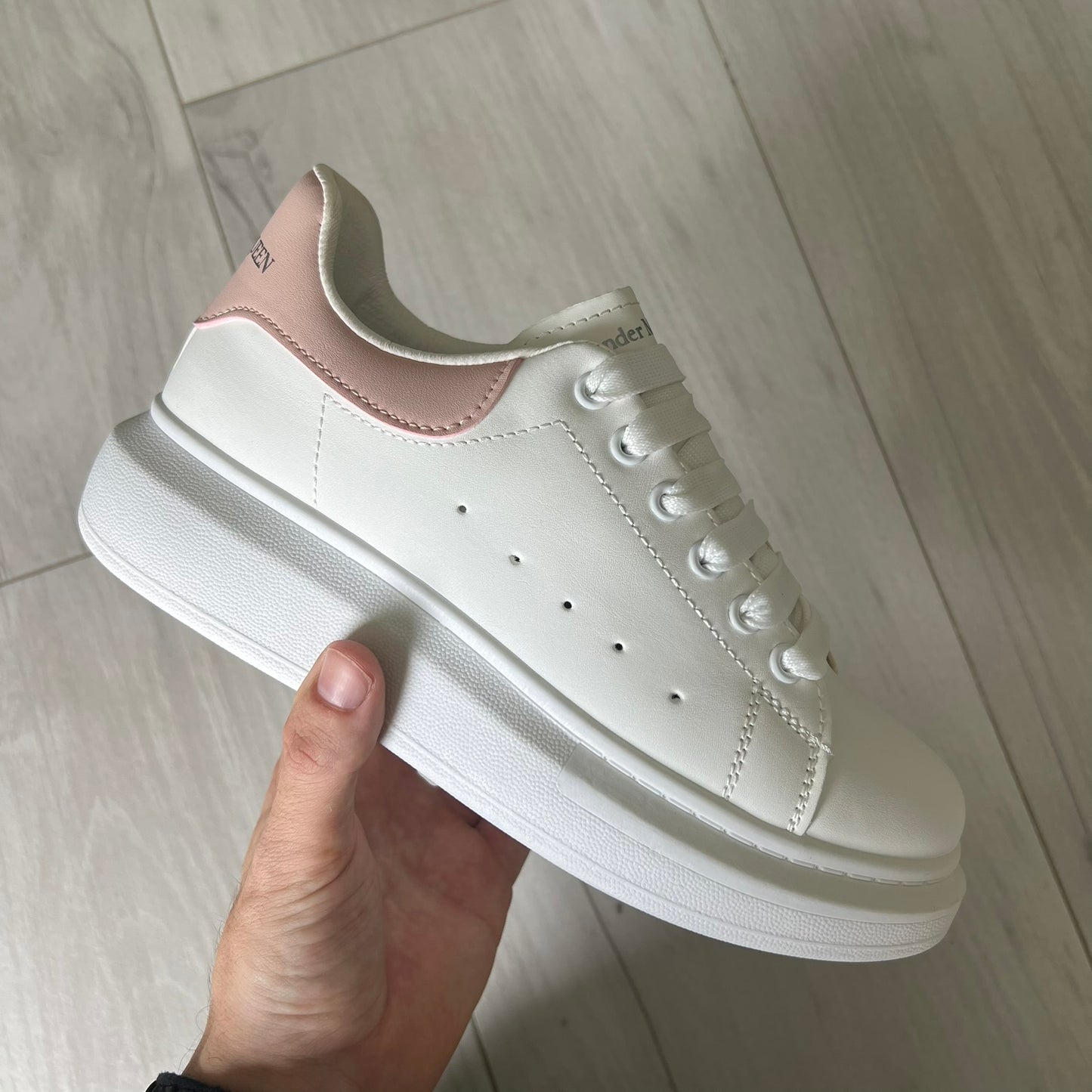 Zapatillas premium Alexander Mc Unisex ( Varios colores)