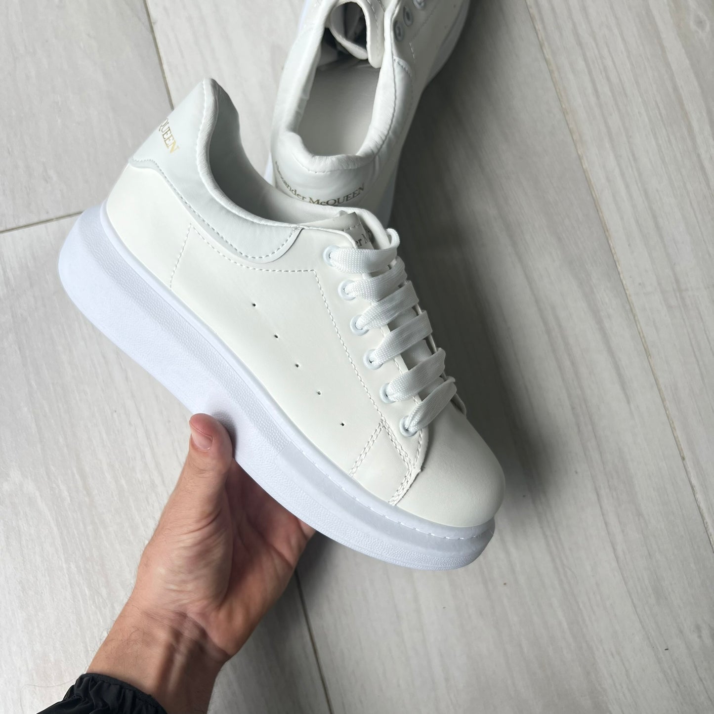 Zapatillas premium Alexander Mc Unisex ( Varios colores)