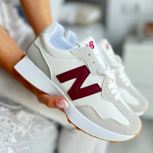 Zapatillas con la N en varios colores - Envío gratis incluido.